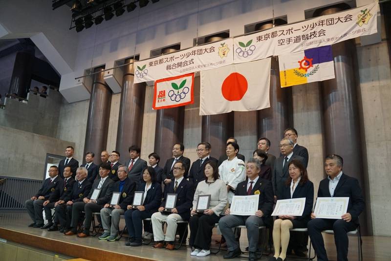 A3.総合開会式 表彰者着席1